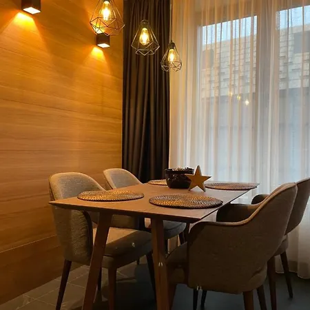 Woodside 431, - One Separate Bedroom 35m2- Free Parking & アパート コパオニク