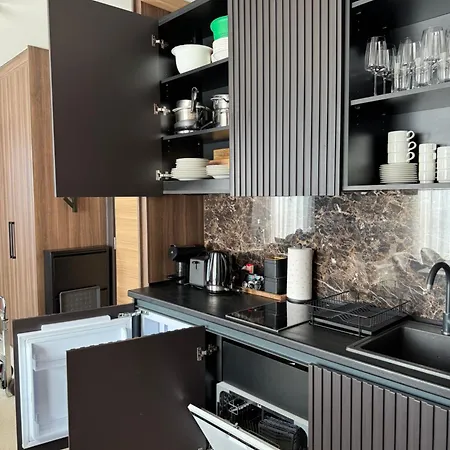 Woodside 431, - One Separate Bedroom 35m2- Free Parking &