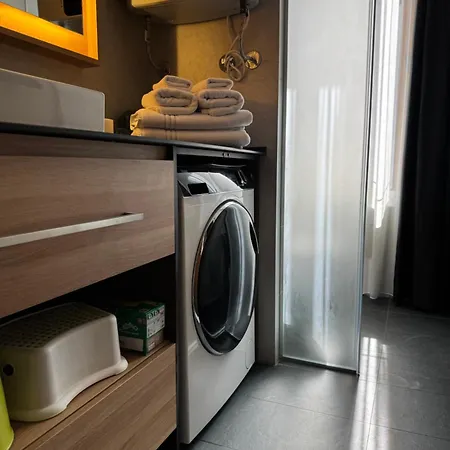 アパート Woodside 431, - One Separate Bedroom 35m2- Free Parking &